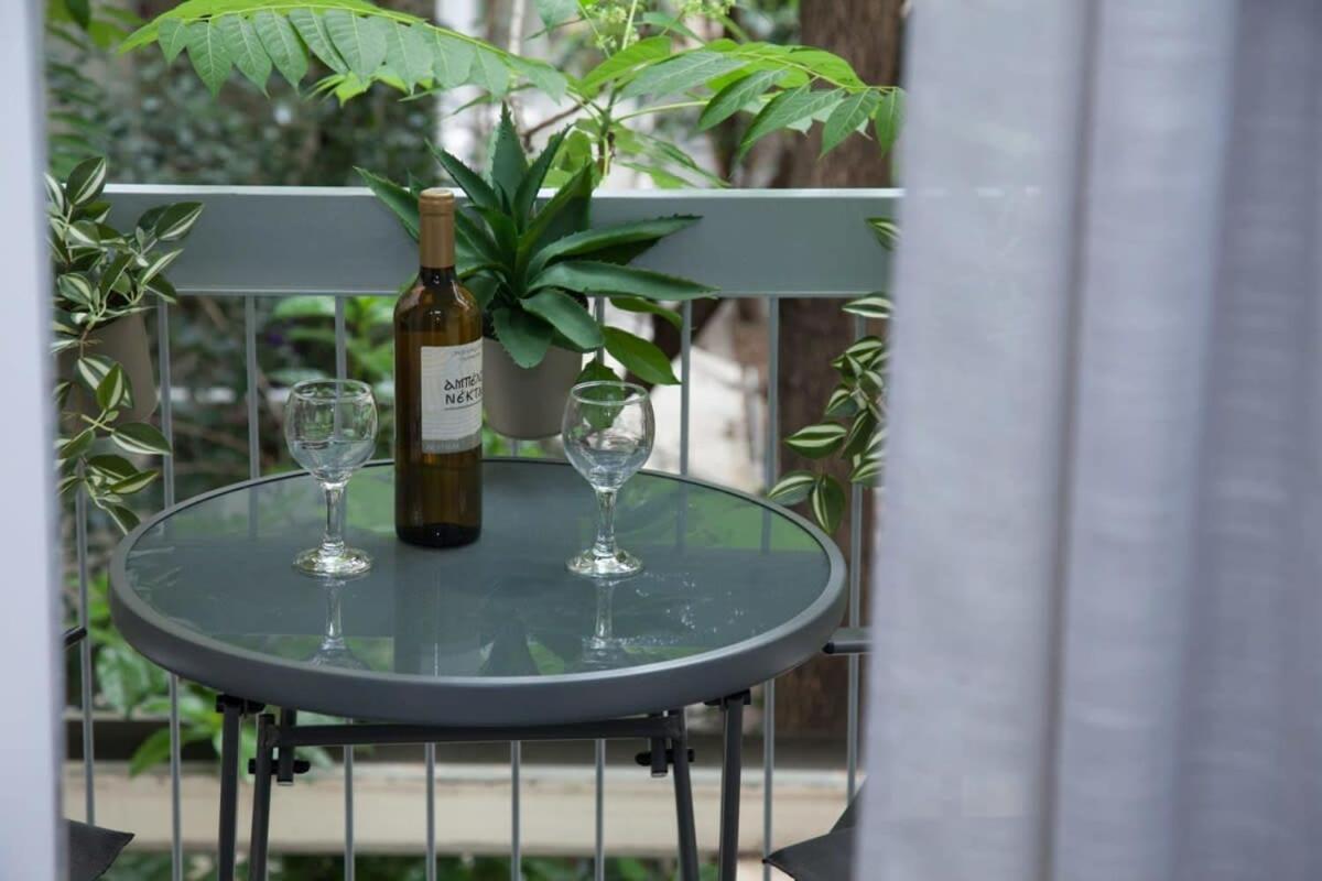 Elegant Urban Escape 1 Bd Apt In Kolonaki Atenas Exterior foto
