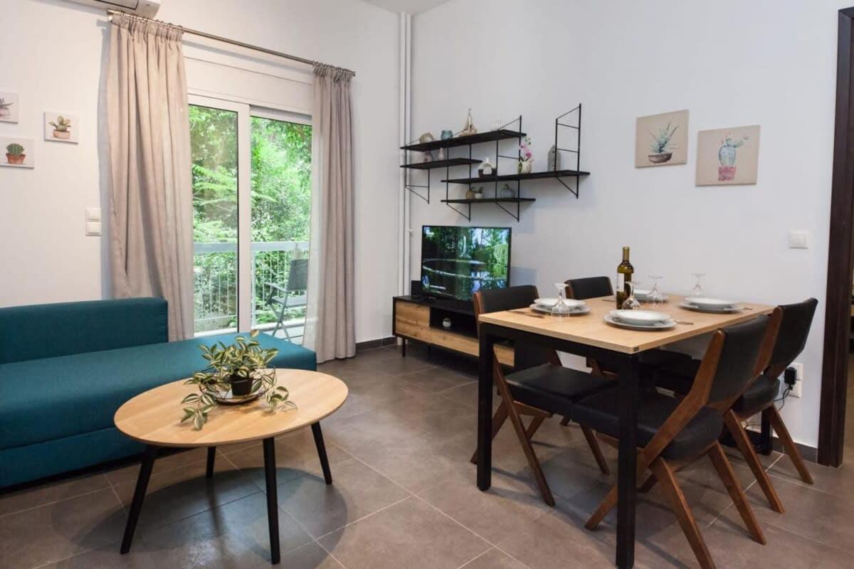Elegant Urban Escape 1 Bd Apt In Kolonaki Atenas Exterior foto